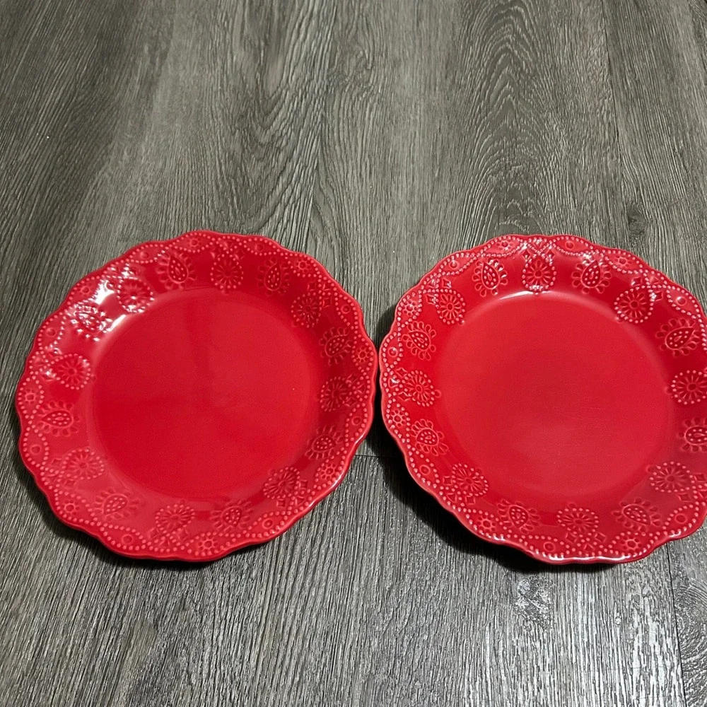Pioneer Woman Plates Set of 3 Red Embossed Cowgirl‎ Lace Scalloped